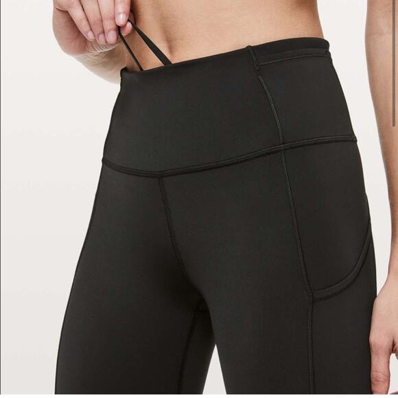 Lululemon Fast Free High-Rise Legging 19" Size 4 black crop running reflective - Picture 2 of 11